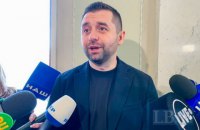 Арахамія заявив про дані щодо "напівпорожніх палаток та мобільних казарм" з російськими військовими неподалік України