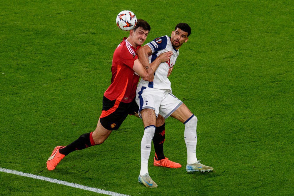 Боротьба Соланке з &quot;Тоттенгема&quot; і Магвайра за м'яч