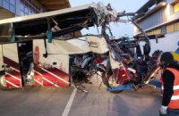 ​В Швейцарии разбился автобус, погибли 22 ребенка