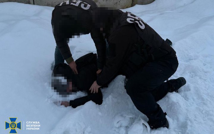 Затримали двох підозрюваних у зборі даних для РФ про наслідки удару "Орєшніком" по Львівщині