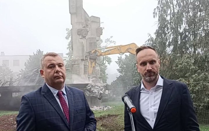 У Польщі демонтували ще один радянський пам'ятник