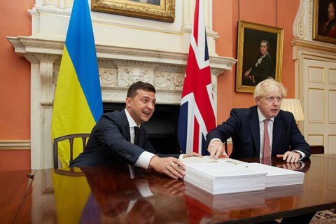 Британия выделит дополнительно 1 млрд фунтов в поддержку Украины 