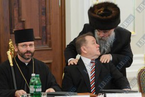 Янукович зустрінеться з головами церков