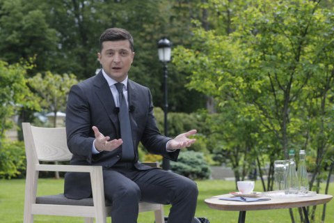 Зеленский признал надуманным языковой вопрос в Украине