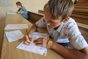 В Днепропетровске более 11 тыс. абитуриентов написали тестирование по истории Украины