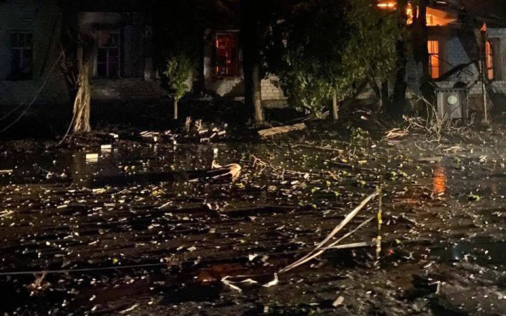 Російська армія атакувала житловий район на Чернігівщині, є поранений