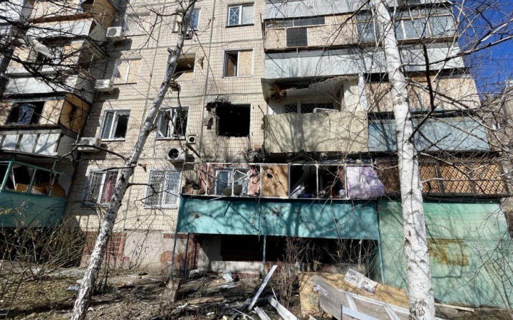 Окупанти пошкодили ліцей та адмінбудівлю на Дніпропетровщині