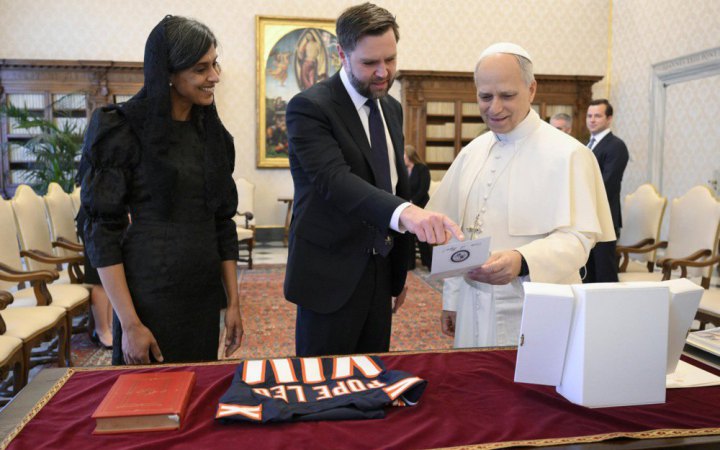 Венс запросив папу Лева XIV до Білого дому