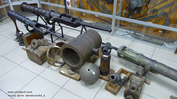 Экспонаты музея истории оружия в Запорожье
