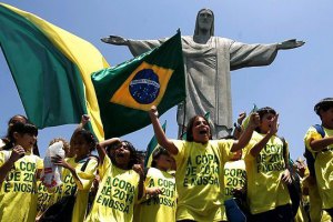 "Скуадра Адзура" не хочет оставаться в Бразилии