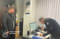 Двом правоохоронцям повідомили про підозру через побиття чоловіка біля Голосіївського РТЦК у Києві 