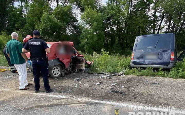 У ДТП на Буковині загинув військовий із сім'єю