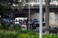 В двух грузовиках в Мексике нашли 35 трупов