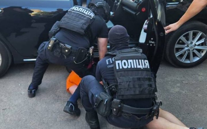 На Дніпропетровщині шахраї ошукали людей на понад 2 млн грн