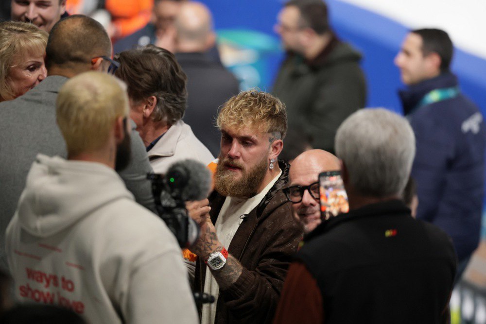 Джейк Пол після перемоги своєї коханої на Олімпіаді