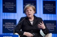 Меркель призвала Януковича к результативным переговорам 