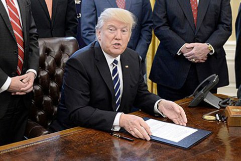 Трамп подписал новый указ о мигрантах