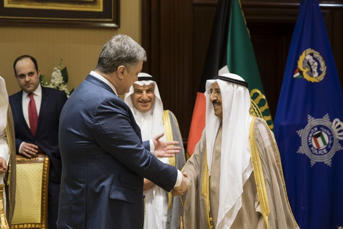Петр Порошенко и&nbsp;Эмир Кувейта шейх Сабах аль-Ахмед аль-Джабер ас-Сабах во время&nbsp;визита президента в Кувейт