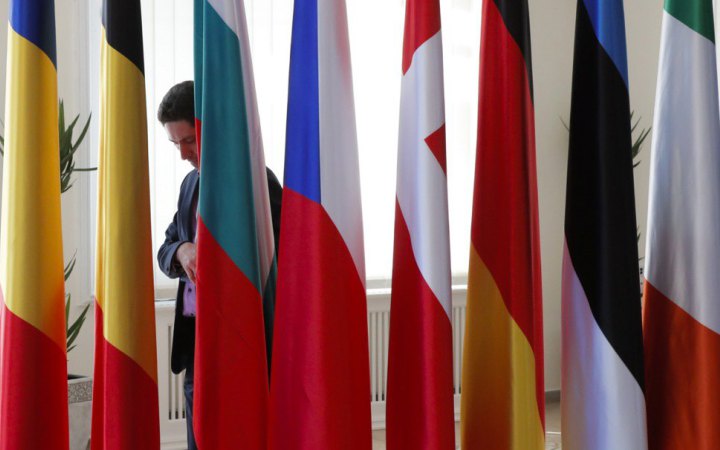 Лідери ЄС сьогодні обговорять вступ України на неформальному саміті