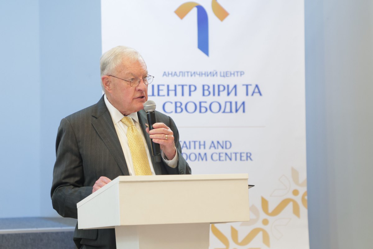 Виступи під час форуму консервативних сил
