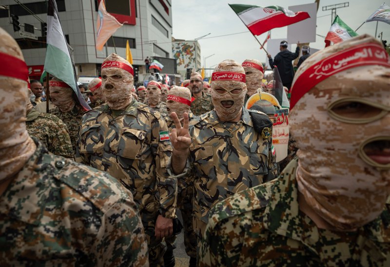 Солдати Корпусу вартових ісламської революції під час мітингу в Тегерані, квітень 2022.