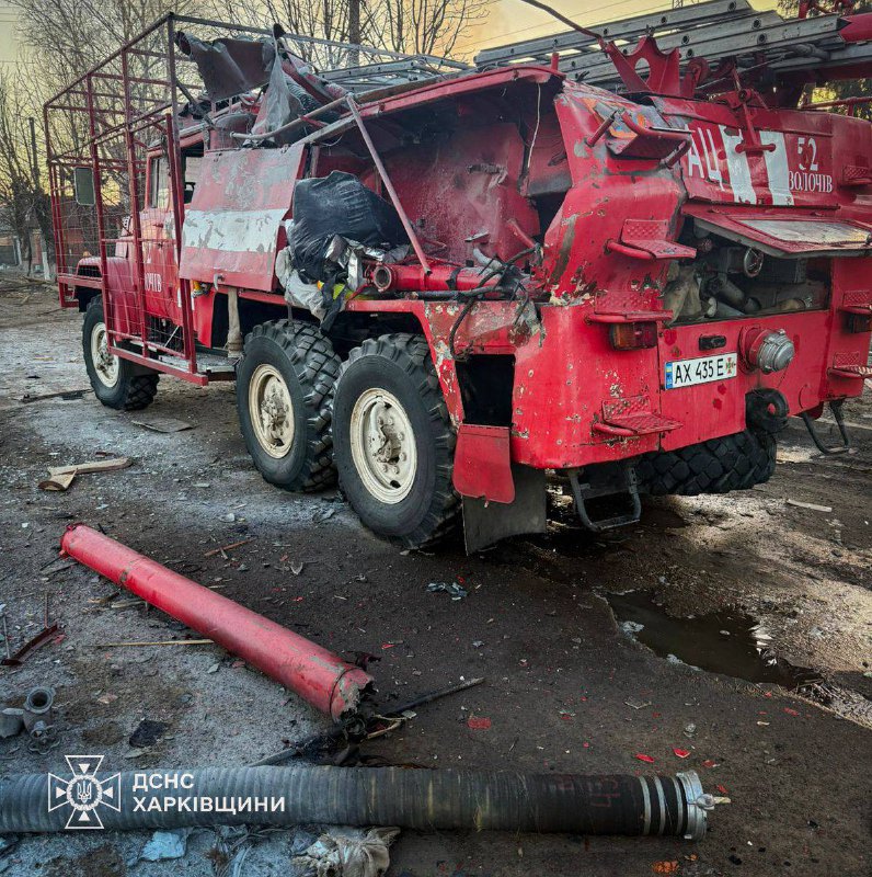 Пошкоджене авто ряувальників