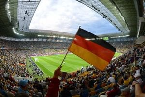 УЄФА не сподобалася поведінка німецьких уболівальників у Львові