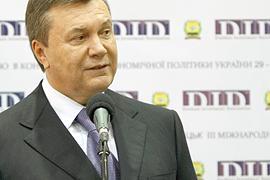 Янукович: люди должны чувствовать демократию