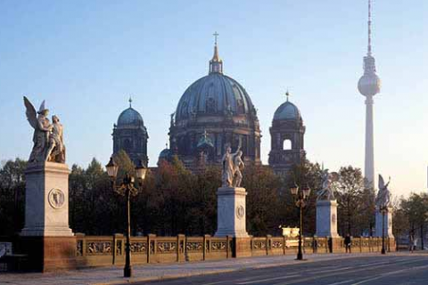 Поліція застосувала зброю проти дебошира в Берлінському соборі