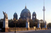 Полиция применила оружие против дебошира в Берлинском соборе