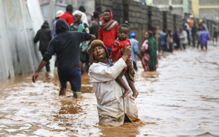 У Кенії внаслідок прориву дамби загинуло щонайменше 42 людини