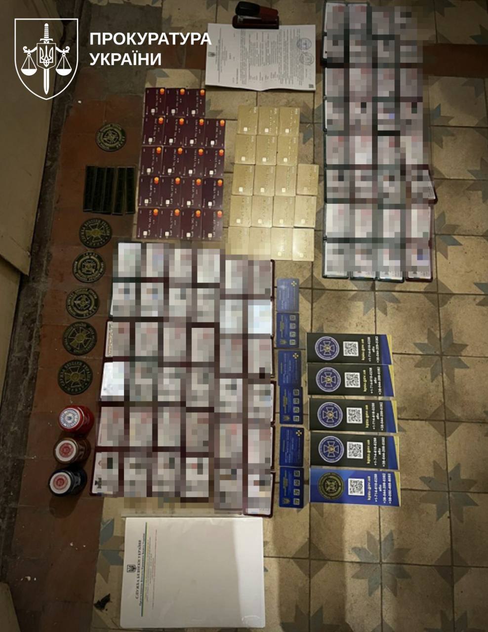 Викрили схему з підроблення посвідчення силових структур України, зокрема СБУ