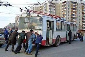Во Львове украли 100 метров троллейбусных проводов