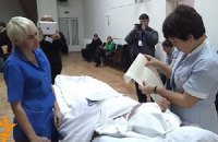 У лікарні Тимошенко медперсонал допомагав пацієнтам ставити галочку