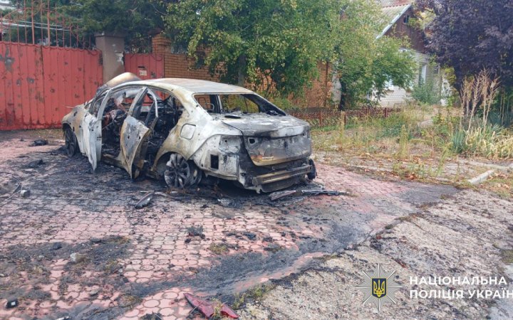 Російський дрон атакував цивільне авто у Херсоні, постраждали діти