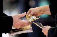 В Житомире СБУ уличила налоговика во взяточничестве