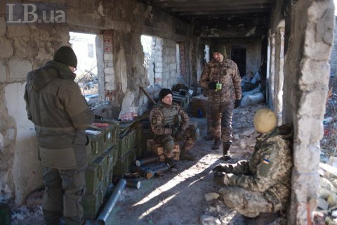 За сутки боевики пять раз открывали огонь по позициямм ВСУ на Донбассе