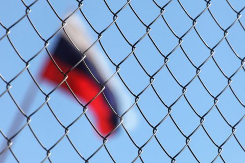 В МЗС спростували заяви російських ЗМІ про послаблення Британією "кримських" санкцій проти РФ 