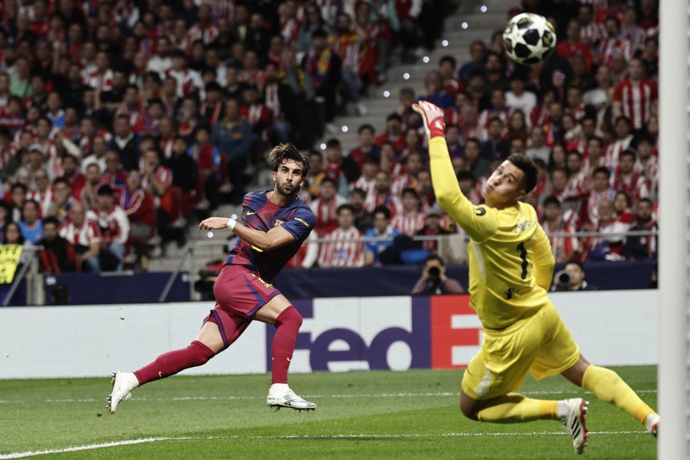 Ферран Торрес забиває