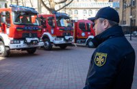 Кличко передав київським рятувальникам ще чотири сучасних пожежних авто від іноземних партнерів   