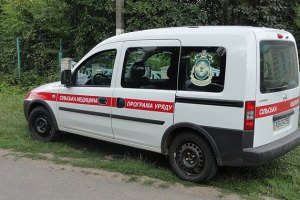 ​В Севастополе возле больницы лежал выброшенный пациент