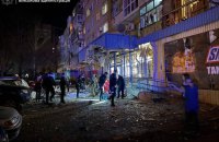 Ворог атакував місто Запоріжжя, щонайменше 6 людей постраждали (оновлено)