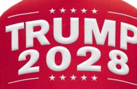 Онлайн-магазин Дональда Трампа продає речі зі слоганом про участь у виборах 2028 року