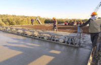Агентство відновлення завершує ремонт проїзду одного з найбільших мостів Чернігівщини