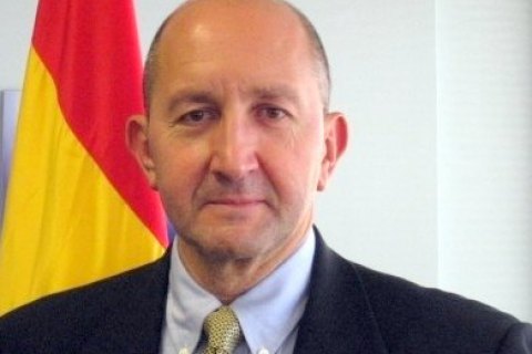Посол Іспанії вважає неможливим виконання Мінських домовленостей