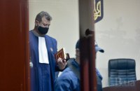 У Печерському суді повідомили, що суддя у справі Порошенка "досі в нарадчій кімнаті"