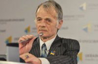 Джемилев заявляет о "ликвидационных списках" татар в Крыму