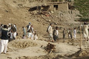 В результате землетрясения в Афганистане погибли 16 человек