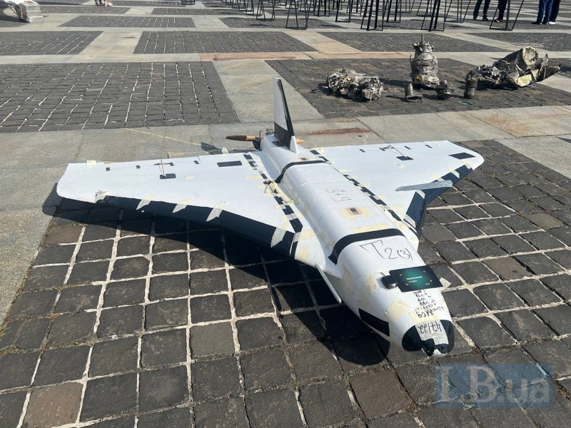 виставка збитих російських БПЛА, які містять імпортні компоненти — зокрема, з країн Європейського Союзу та США 