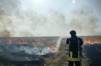 У Херсоні підвищився рівень забрудненості повітря через масштабну пожежу